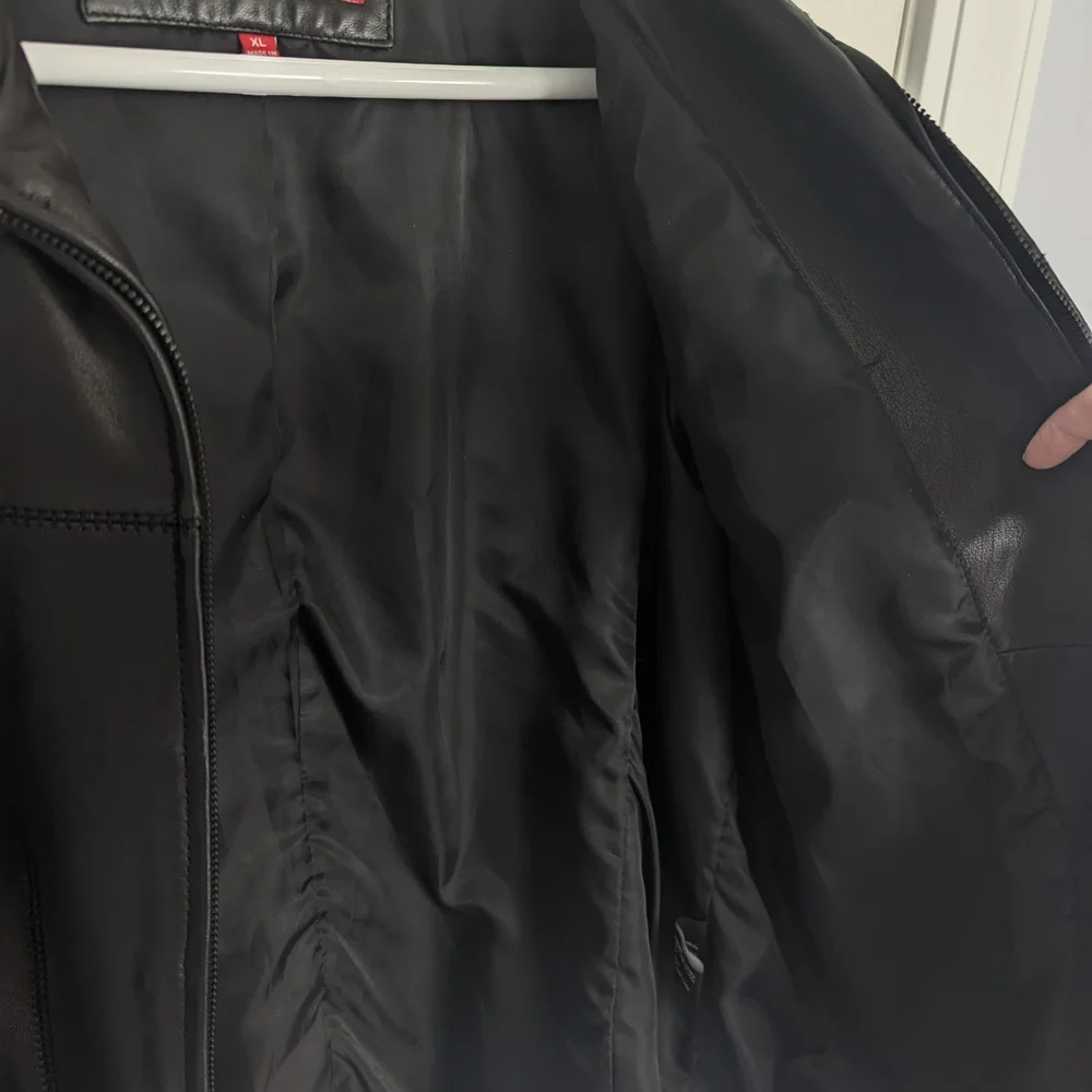 Anne Klein Black Leather Jacket with Classic Design - Picture 7 of 14